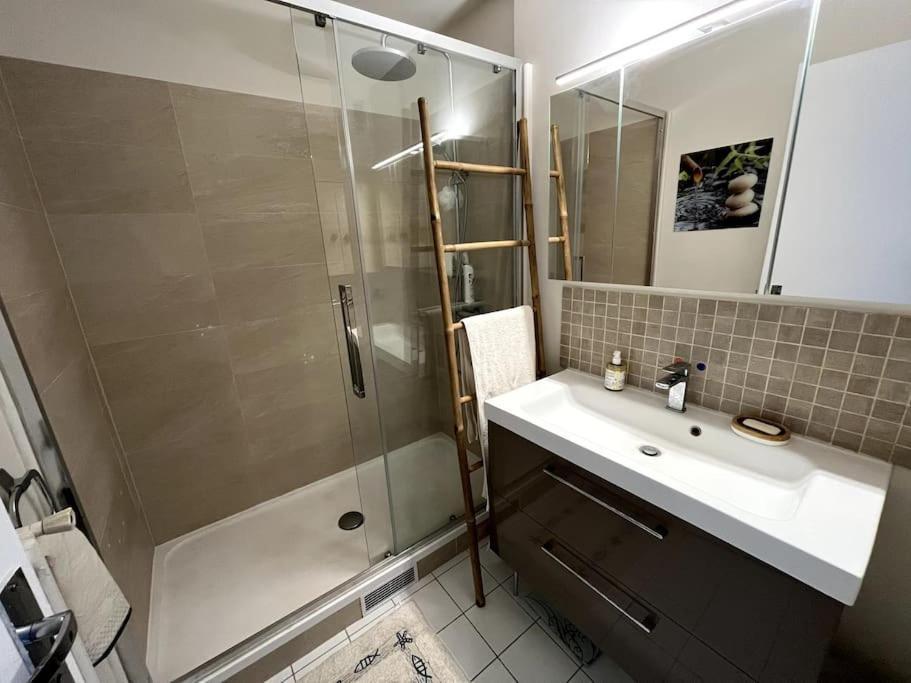 Superbe Appartement Avec Belle Vue Jardin Παρίσι Εξωτερικό φωτογραφία
